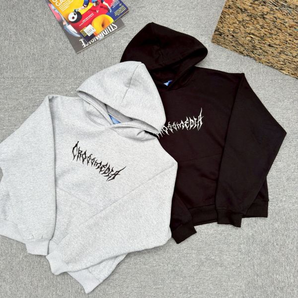 【現貨】CROSSMEDIA 刺繡街頭抓痕字寬短帽Tee 