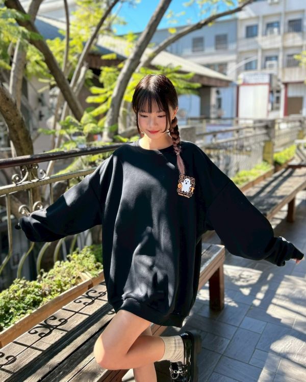 【現貨+預購】Ghost Village幽靈貼圖大學Tee 