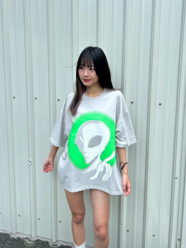 【現貨】宇宙外星人Tee 