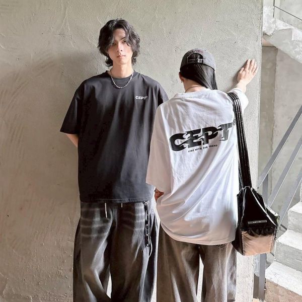 【現貨】火焰字體厚版膠印短Tee 