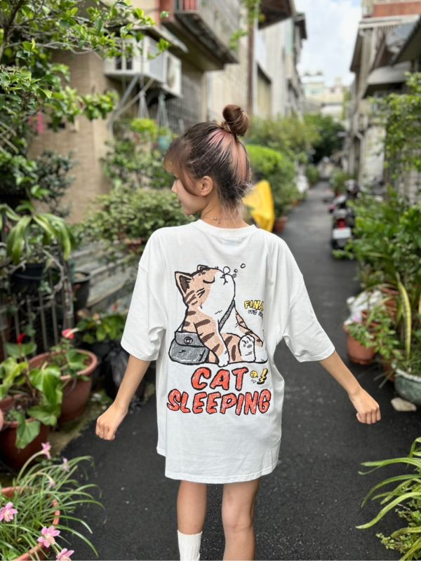 【現貨】CAT SLEEPING瞌睡貓塗鴉Tee 