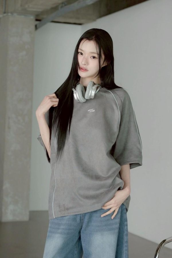 【現貨】銀膠圖標織帶麂皮短Tee 