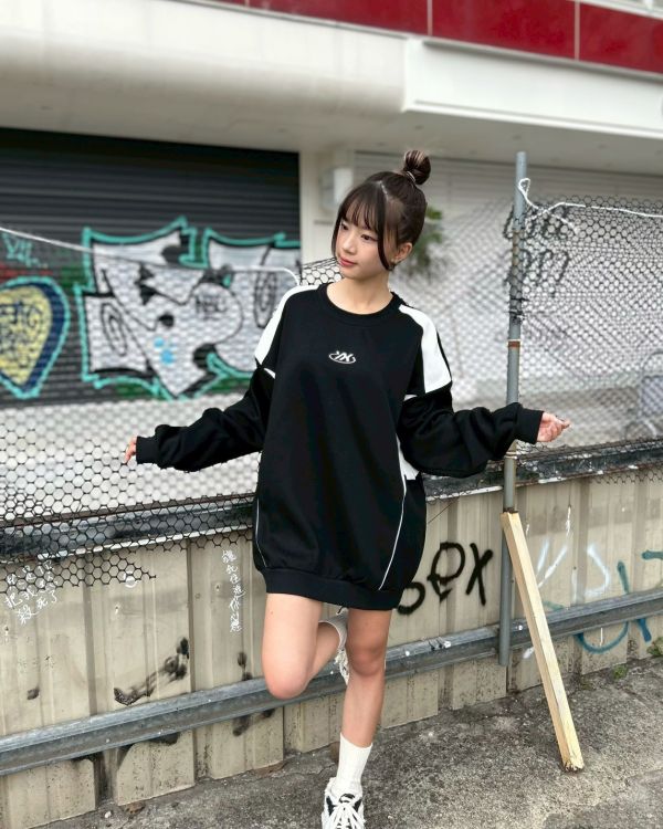 【預購】YX銀膠拼接大學Tee 