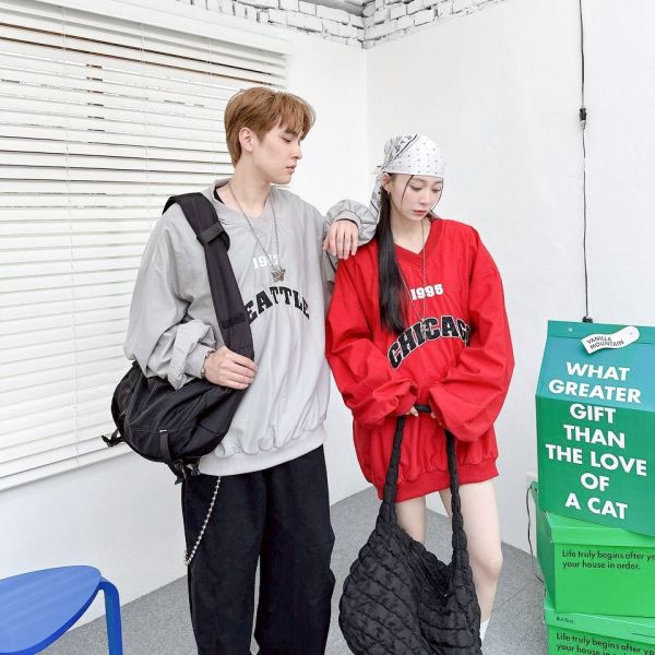 【現貨】美式地名V領風衣 