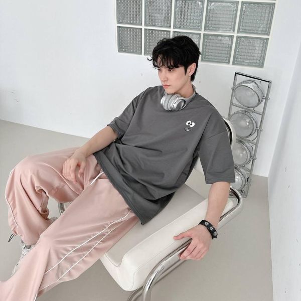 現貨+預購【團服包色首選】手繪表情塗鴉短Tee 