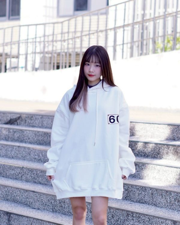 現貨【牛奶暖絨】Driver Cat復古汽車牛奶絨帽Tee 