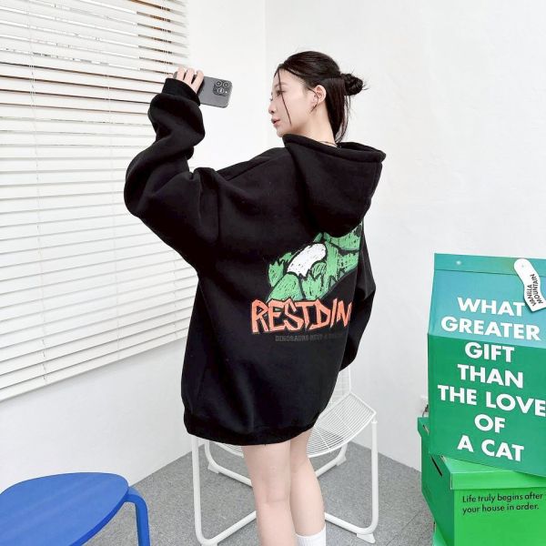 RESTDING恐龍塗鴉刷毛帽Tee 