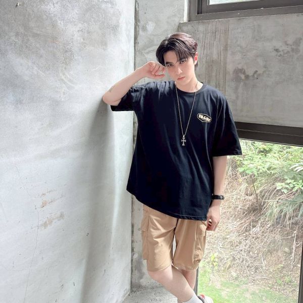 【現貨】PiLLOW 睡覺狗狗印花Tee 