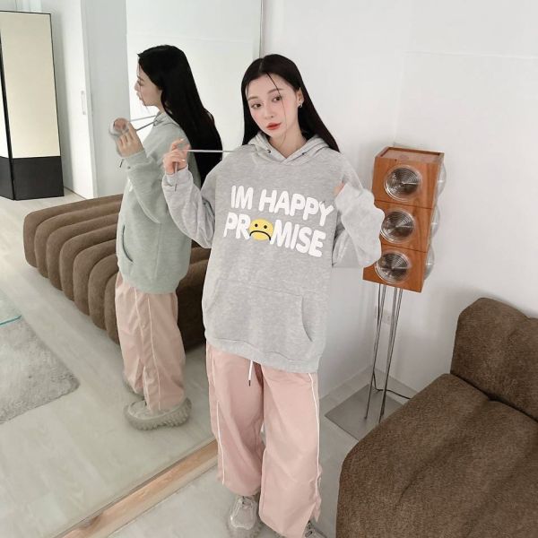 哭臉發泡英字刷毛帽Tee 