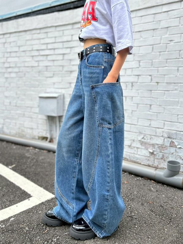 【現貨+預購】大口袋拼接牛仔彎刀褲 