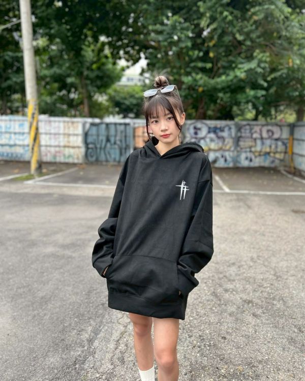 【現貨】歌德刺繡麂皮帽Tee 