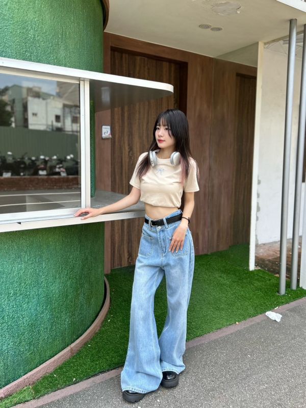 【現貨】雙釦口袋微喇叭落地寬褲 