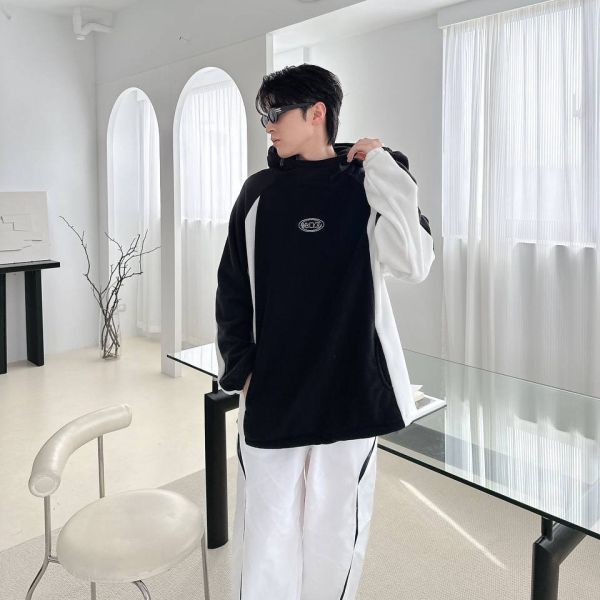 MAD撞色小高領抽繩帽Tee 