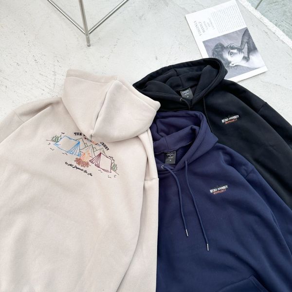 電繡露營七彩線條刷毛帽Tee 