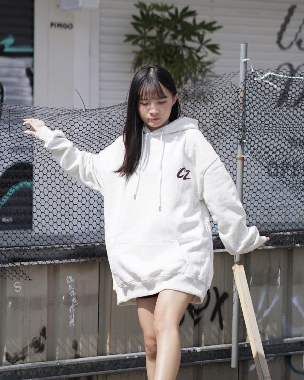 現貨【牛奶暖絨】潑墨塗鴉牛奶絨帽Tee 