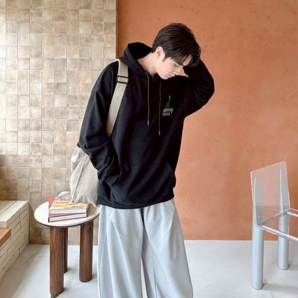 炫彩反光耿鬼印花刷毛帽Tee 