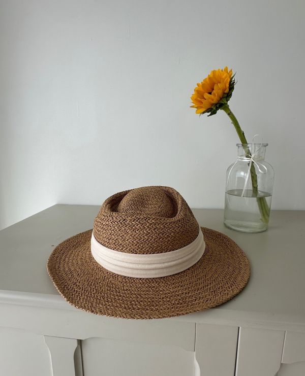 ThaiSui 潔白沙灘-編織草帽(白緞帶) 