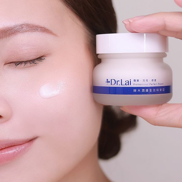 【新客體驗組】水噴霧30ml+保濕精華10ml+精華霜13.2ml Dr.Lai,辣木,醫美保養品推薦,術後保養品,台灣保養品牌,化妝水,舒緩,精華液,保濕精華,精華爽,保濕霜,618,明星組合,明星保濕組合,保濕,防護,舒緩泛紅,敏感肌,旅行保養