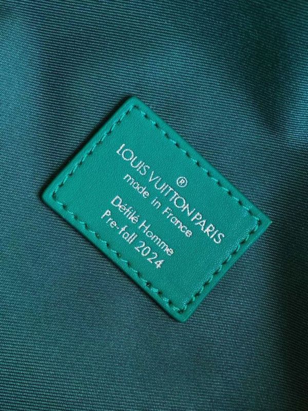 最新款本款 Rush 腰包取材 