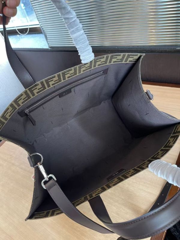 百分百頭層牛皮大容量手提袋 