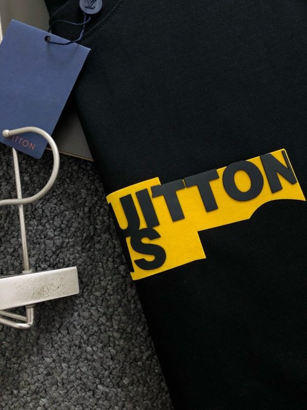 早春最新经典字母立体胶印重磅短袖 