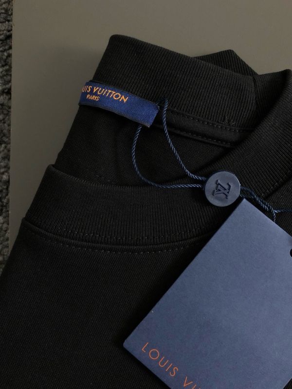 早春最新经典字母立体胶印重磅短袖 