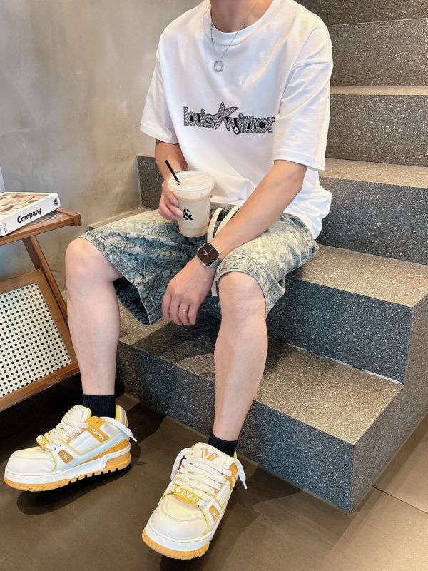 LV     2025夏季新款男士休閒短褲 