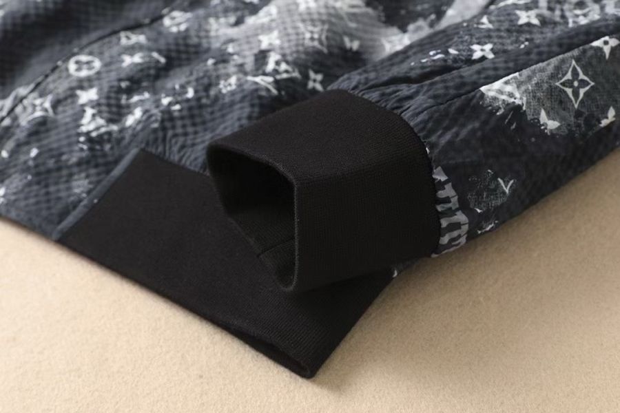 【 LV 】秋季簡約。夾克 風衣 