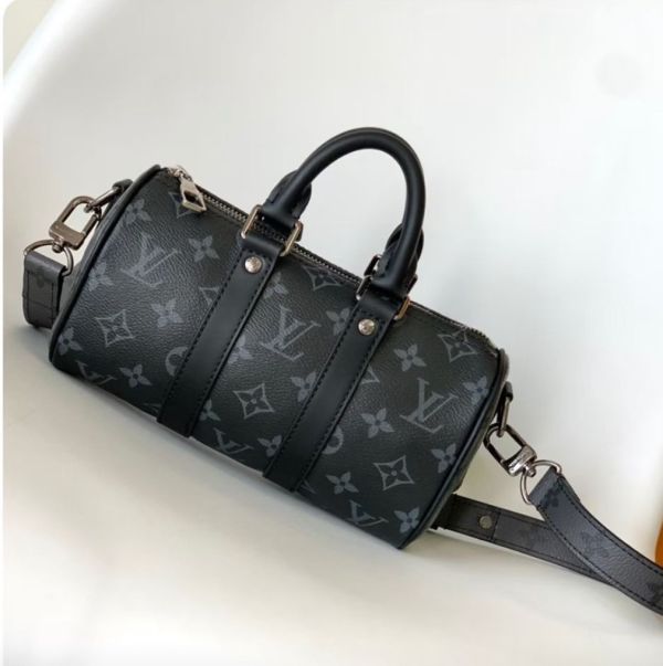 M45947黑花 推出Aerogram的新款 