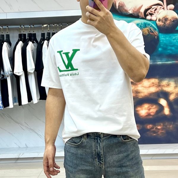 春夏新品微廓圓領T恤衫 