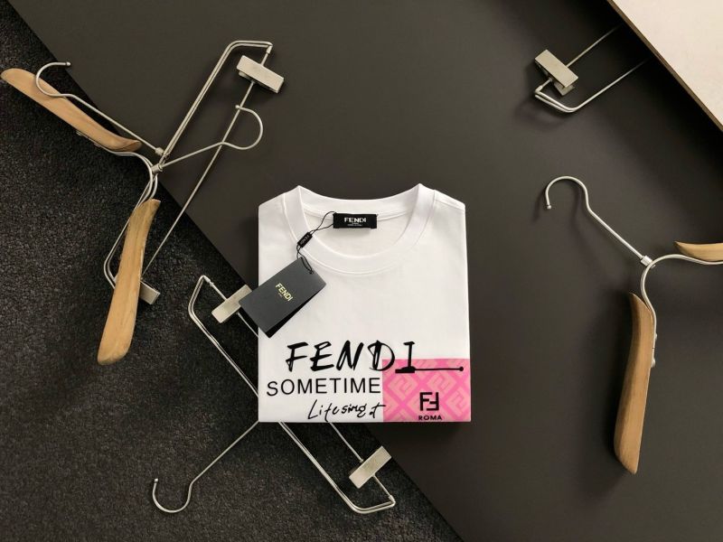 FEND*合身版型立體膠印經典短袖 