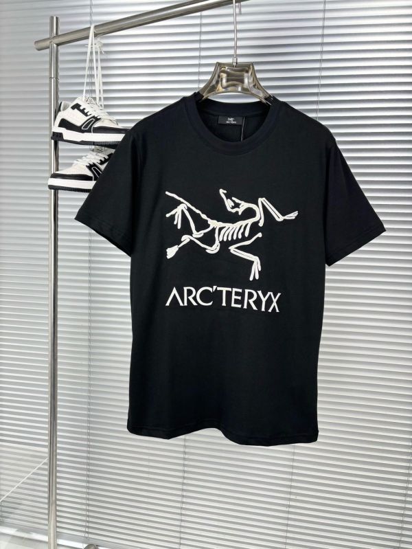 春夏新款首發專櫃最新款短袖圓領T恤 