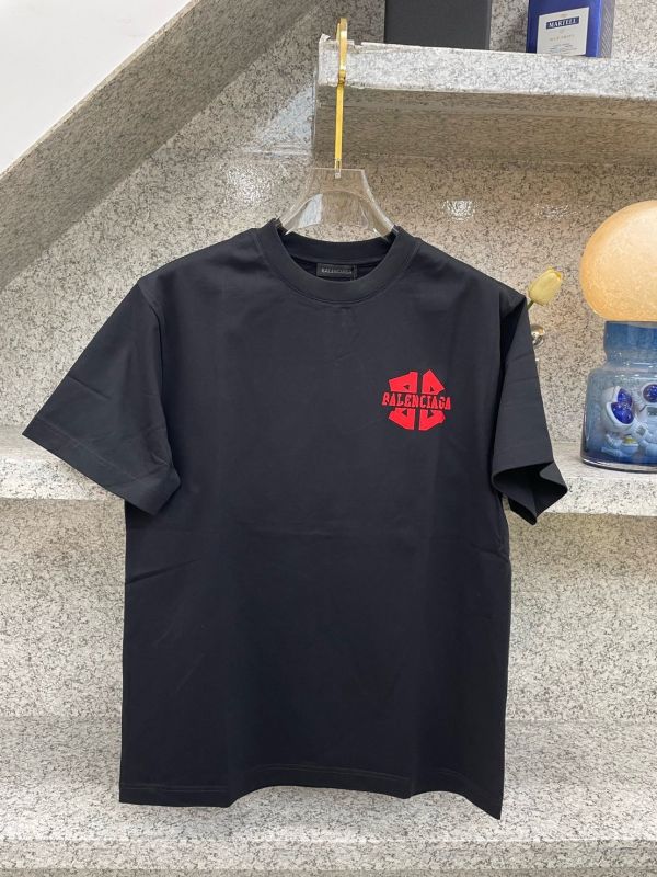 新品春夏首發專櫃 最新款短袖圓領T恤 