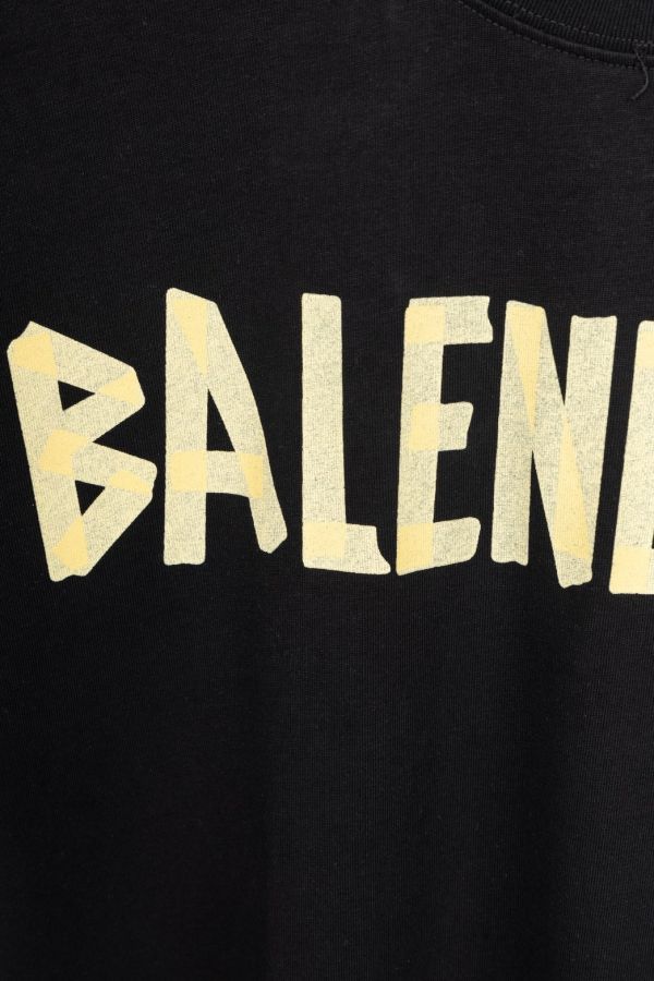 巴黎經典黃膠帶字母拉漿圓領短袖 