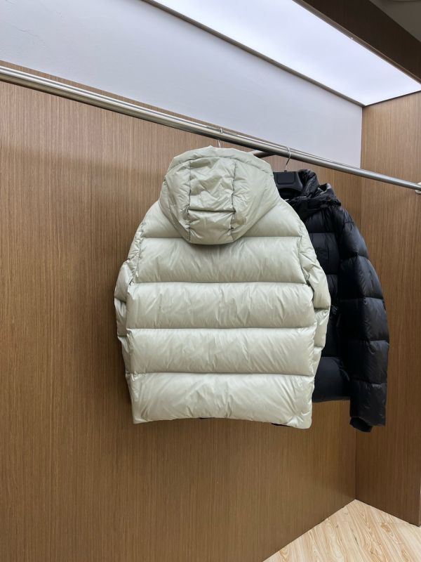 buFW秋冬款時尚羽絨夾克 