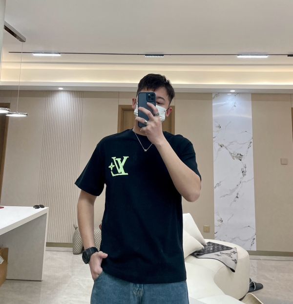 Lv  2025ss夏裝新專櫃同步 