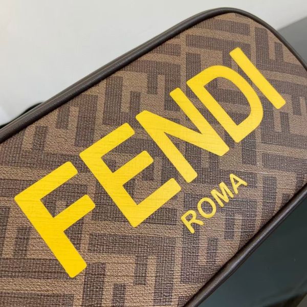 Fendi芬迪 經典復古相機包 