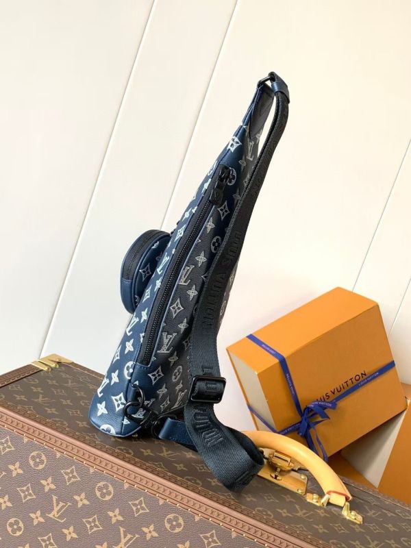 M24751藍色 本款 Duo 單肩包 