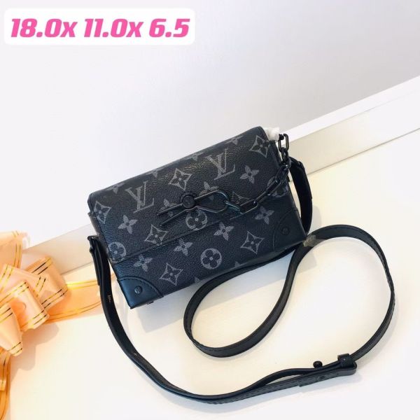 柔軟的 Monogram Taurillon 皮革 