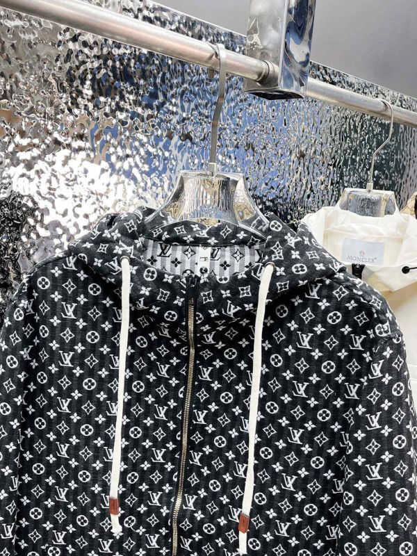 LV 官網同款，三標齊全 