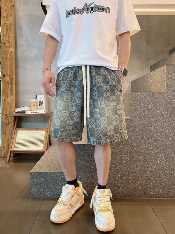 LV     2025夏季新款男士休閒短褲 