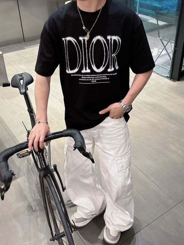 DIOR最新款短袖圓領T恤 