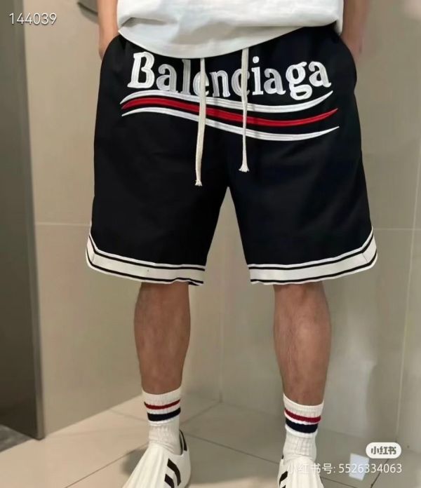 BALENCIAGA巴黎世家⭐️2024春夏新款提休閒短褲 