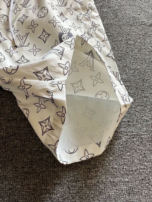 2025夏季最新款 男士休閒短褲，沙灘褲 