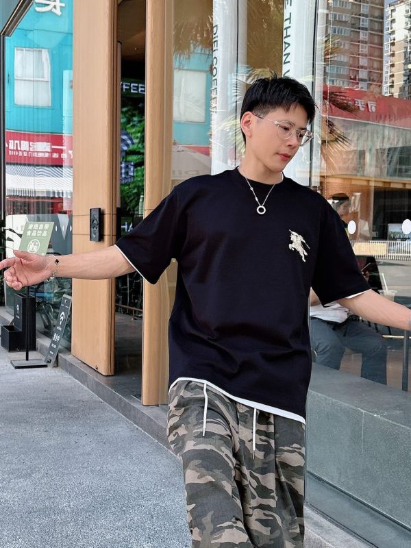 新款首發專櫃最新款短袖圓領T恤 