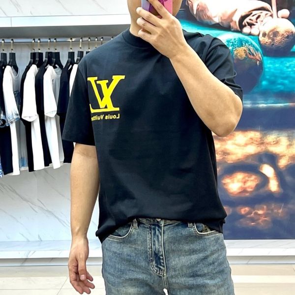 春夏新品微廓圓領T恤衫 