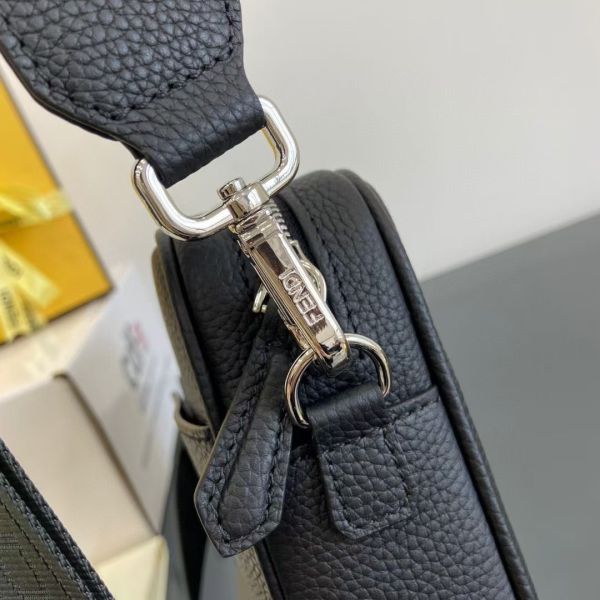 Fendi芬迪 經典復古相機包 