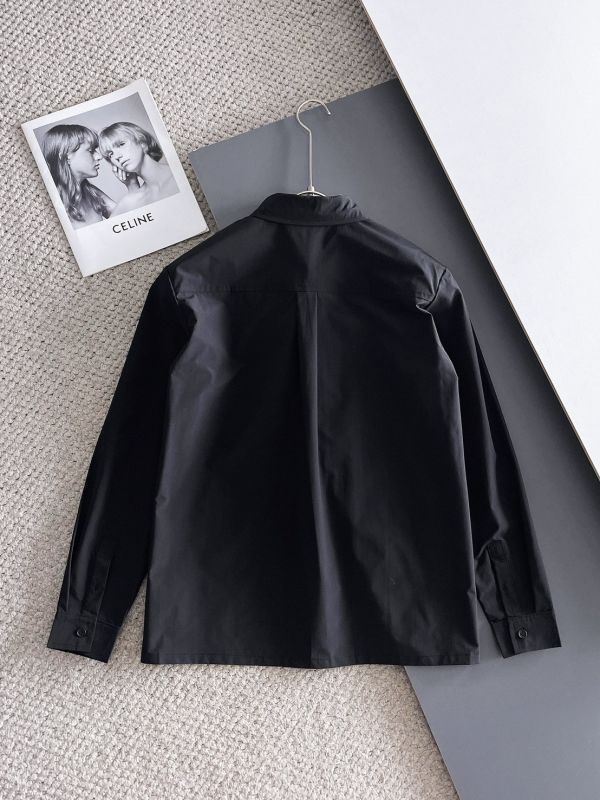 普拉達 高端休閒系列！ 