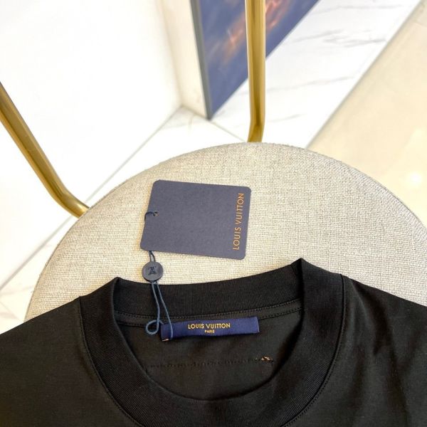 春夏新品微廓圓領T恤衫 