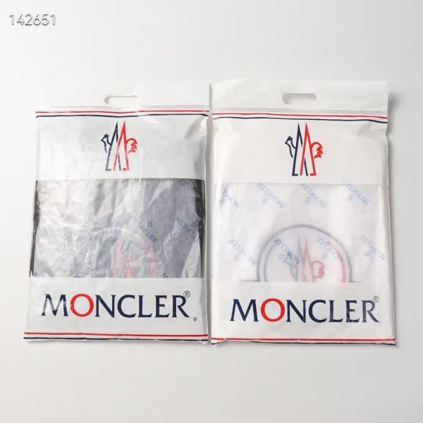 MONCLER 蒙口24ss 撞色刺繡大 logo 袖口 